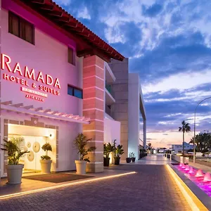 מלון Ramada & By Wyndham, איה נאפה